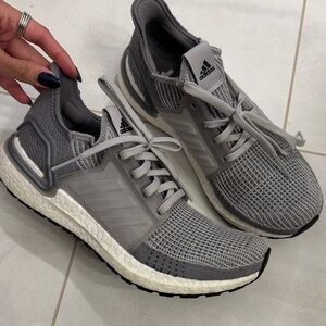 Adidas Men's Gray Athletic Sneakers
